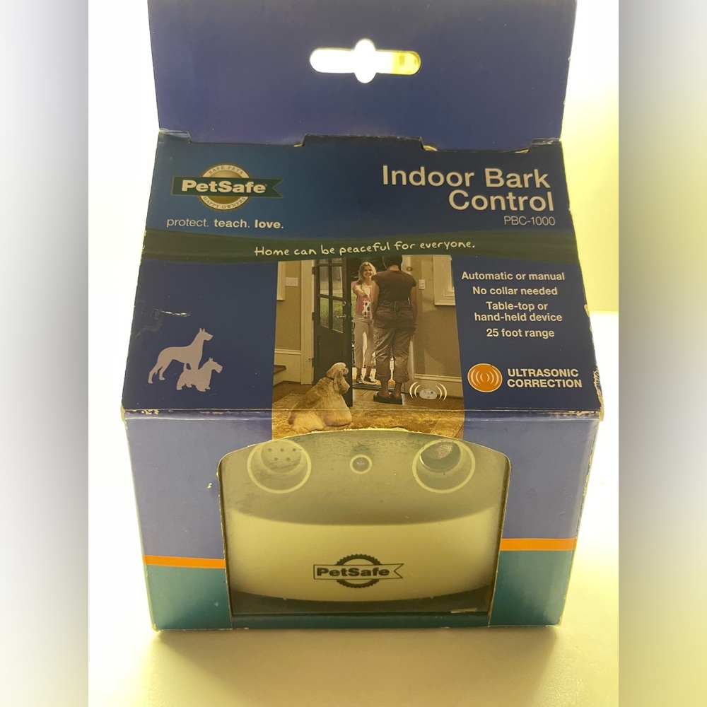 New/ Unopened Petsafe Indoor Ultrasonic Bark Control- NWOT